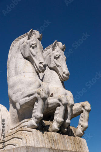 Statua equestre
