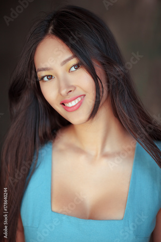 Smiling asian woman portrait © Buyanskyy Production