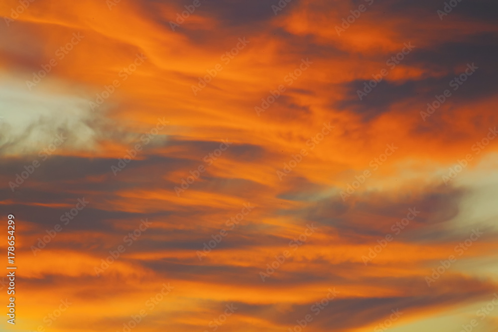 Fototapeta premium beautiful bright orange clouds in the early morning