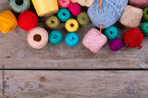 Multicolor assortment of yarn