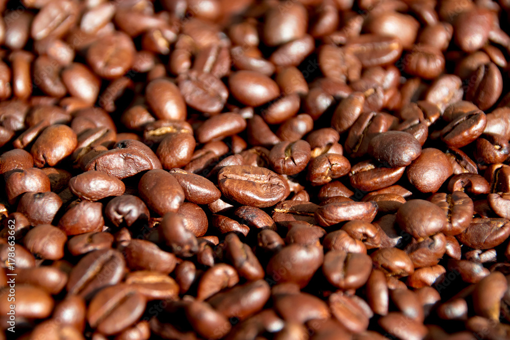 Fototapeta premium Close up Roasted coffee abstract texture and background