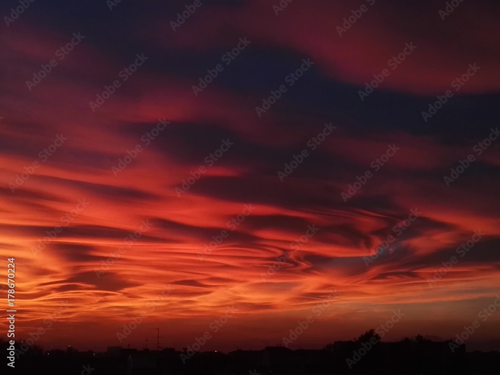Tramonto fantastico a Milano Tramonto fantastico a Milano