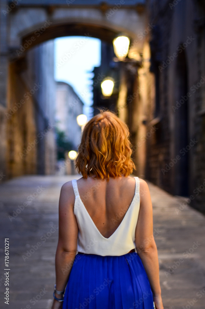 Woman in the city Woman in the city