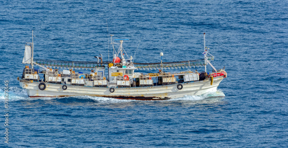 Fototapeta premium Squid fishing light boat