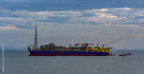 Floating production, storage and offloading (FPSO) vessel