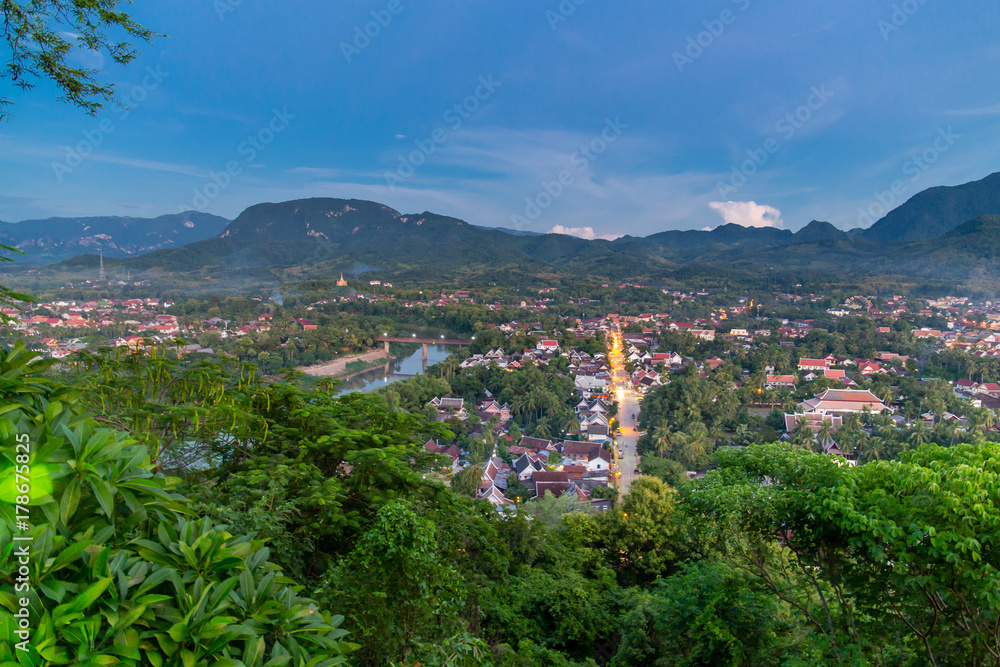 Obraz premium Luang Prabang top view at Phousi mountain in Luangprabang, Laos
