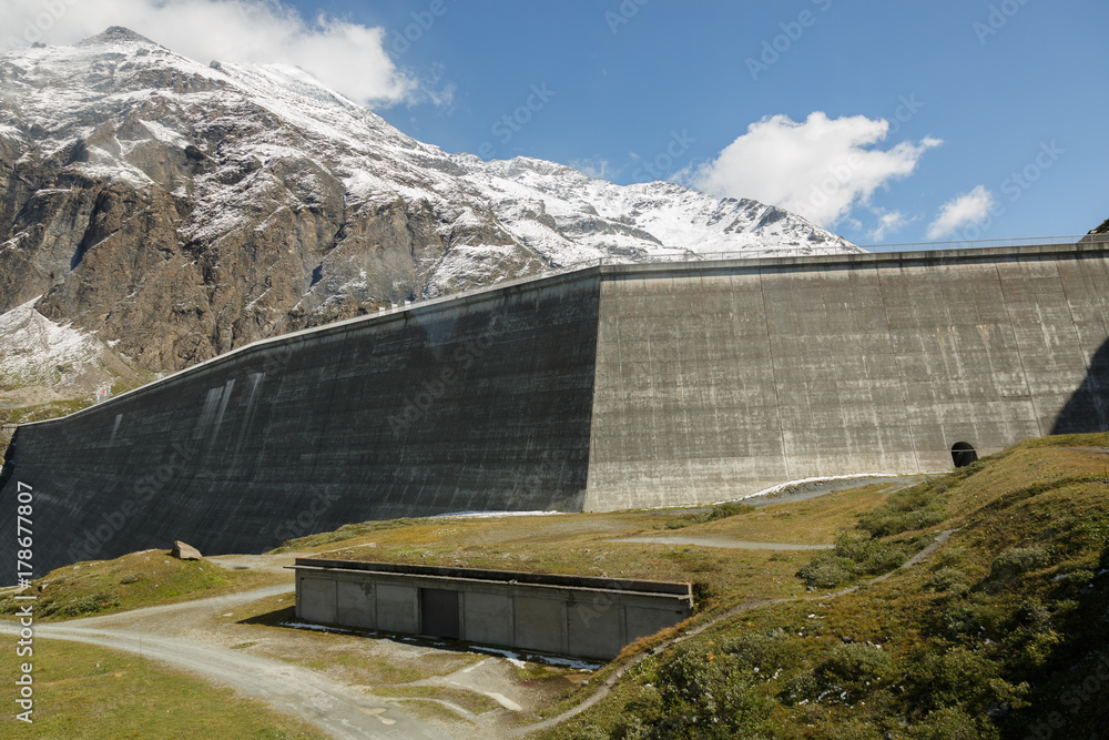 beautiful mountain landscape. Swiss alps with a dam Grande Dixence Dam . beautiful mountain landscape. Swiss alps with a dam Grande Dixence Dam .