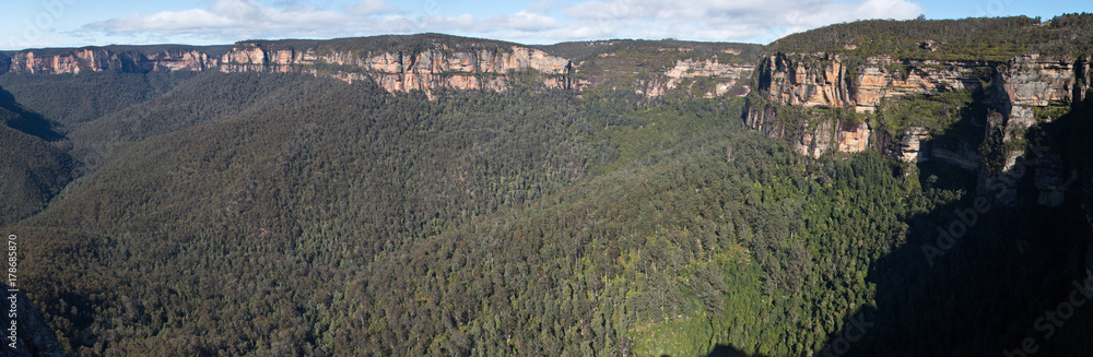 Panoramatischer Blick auf Blue Mountains in Australien