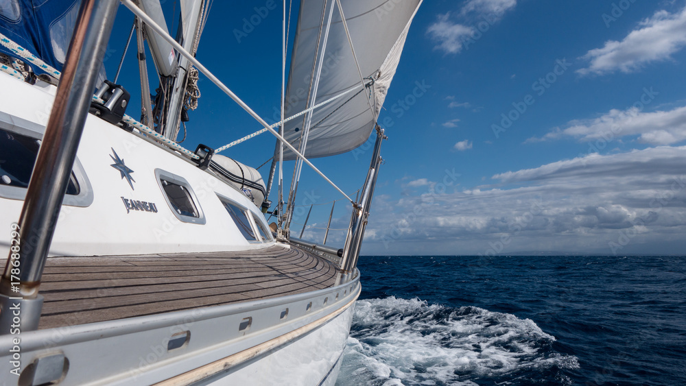 Obraz premium Segelschiff Steuerbordseite