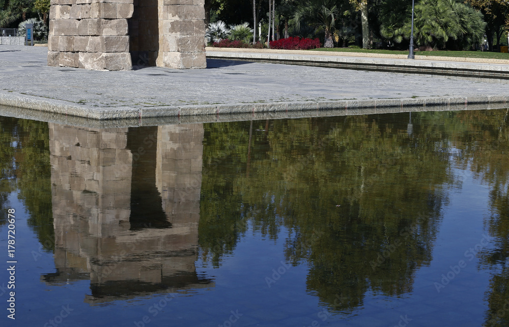 Templo de Debod, edificio del antiguo Egipto localizado actualmente en Madrid