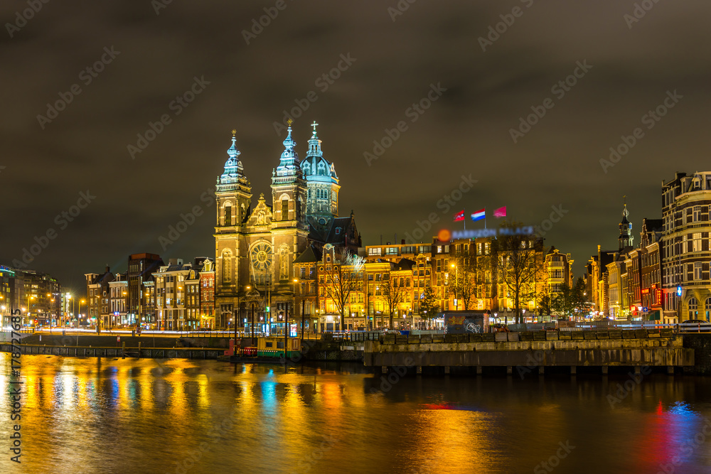 Saint-Nicolas à Amsterdam la nuit, Hollande, Pays-Bas