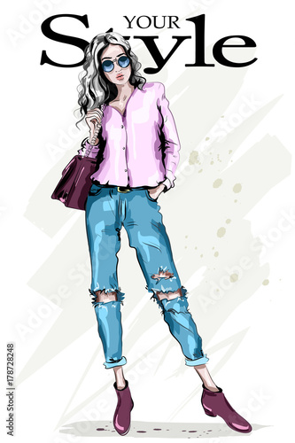 Hand drawn fashion woman in sunglasses. Full body woman portrait. Stylish beautiful model posing. Fashion girl. Sketch. Vector illustration.