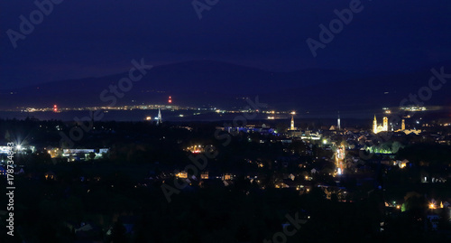 Zittau Panorama bei Nacht