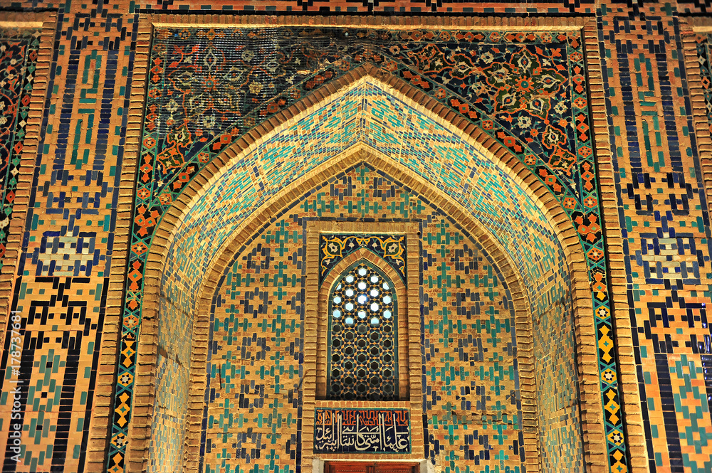 Samarkand: entrance to madrasah by night