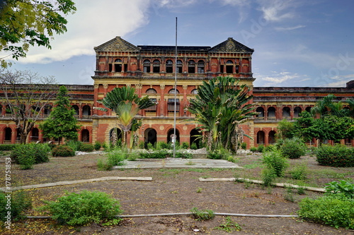 Abandoned Ministers' Building formerly The Secretariat , Yangon