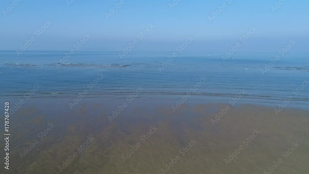 浜辺 横移動 浜辺 横移動