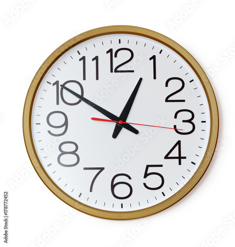 Round wall clock