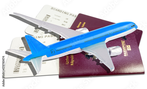 avion bleu sur passeports et carte d'accès à bord 