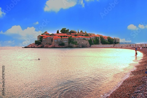 Bild auf Leinwand Beautiful view of the island-resort of St