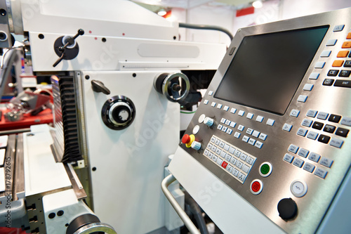 Wallpaper Mural Universal milling and drilling machine Torontodigital.ca