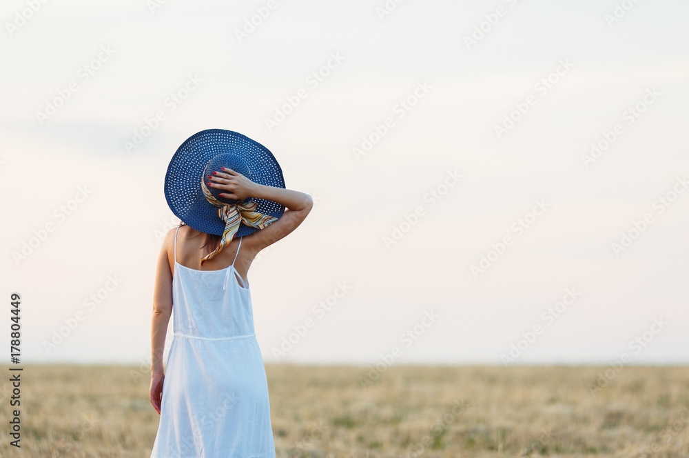 Trip of free girl in blue hat.