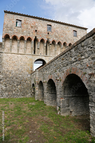 Sarzana  Viareggio  Pisa  Turm  Strand  Meer  Urlaub  Wasser  Sandstrand  Italien  Riviera  Toscana  Carrara  Massa  Camaiore  Seravezza  Versilia  Castello