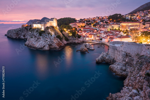 Festung Lovrijenac in Dubrovnik nach Sonnenuntergang photo
