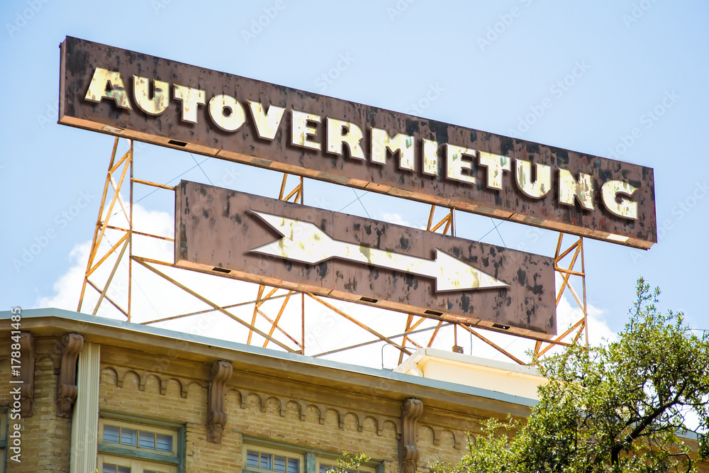 Fototapeta premium Schild 295 - Autovermietung