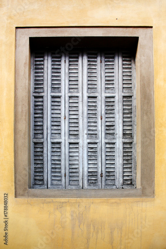 Building facade with window closed