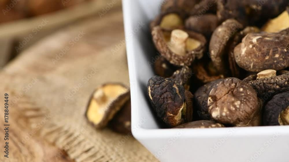 Rotating dried Shiitake mushrooms (dried) in seamless loopable 4K UHD footage Rotating dried Shiitake mushrooms (dried) in seamless loopable 4K UHD footage