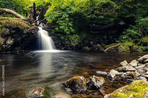 Fototapeta Naklejka Na Ścianę i Meble -  Small Waterfall Near Portree Scotland