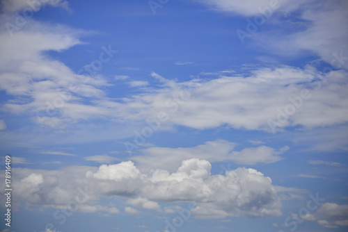 Fototapeta Naklejka Na Ścianę i Meble -  blue  sky  and  clound