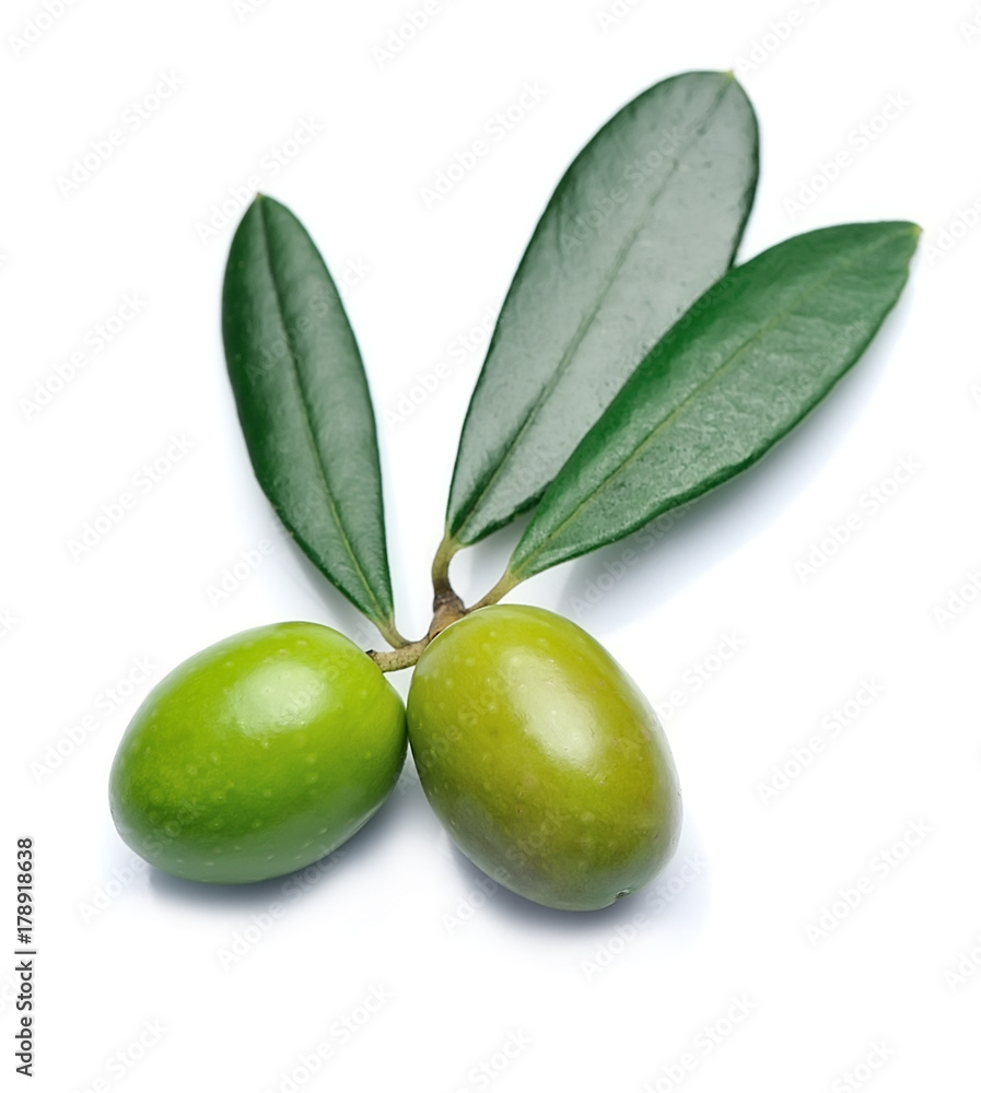 Obraz premium Olives with leaves .
