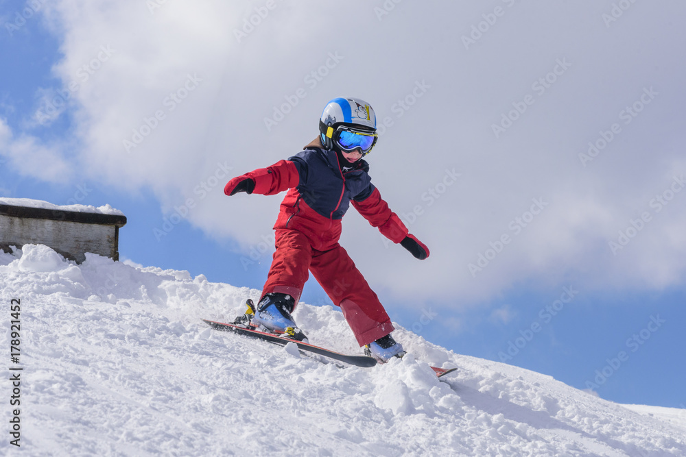 kleiner Skifahrer