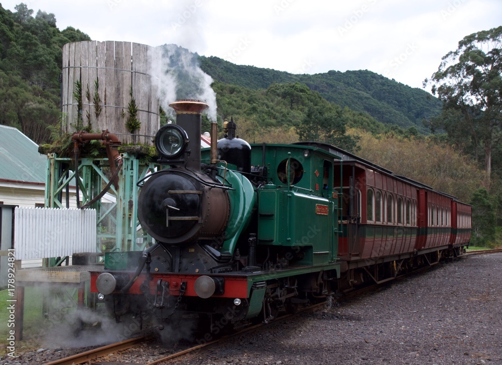 Obraz premium Heritage Steam train Queenstown, Tasmania Australia