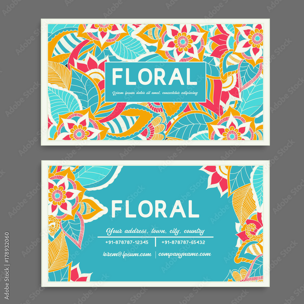 Naklejka premium Business card with beautiful flowers.Template