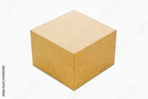 Cardboard box isolated on white background © Sonate