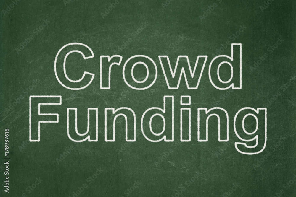 Obraz premium Business concept: text Crowd Funding on Green chalkboard background