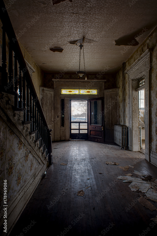 Inside the Abandoned, Historic Fisher-Byington House - Danville, Kentucky