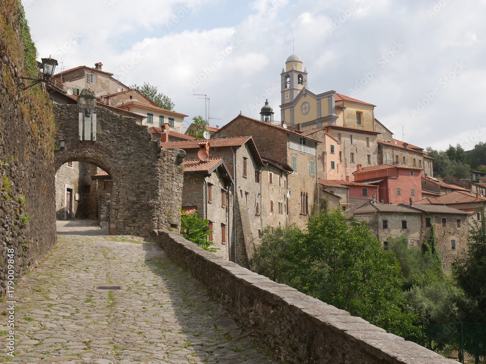 Mulazzo - Panorama dalla Porta