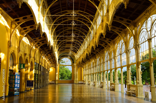 Fotografie, Obraz Marianske Lazne, chech republic - magnificent Colonnade