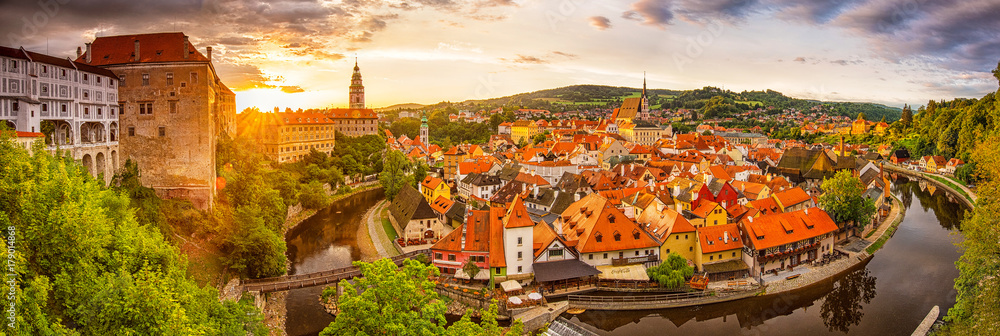 Panoramic sunset view over the old Town of Cesky Krumlov, Czech Republic Panoramic sunset view over the old Town of Cesky Krumlov, Czech Republic