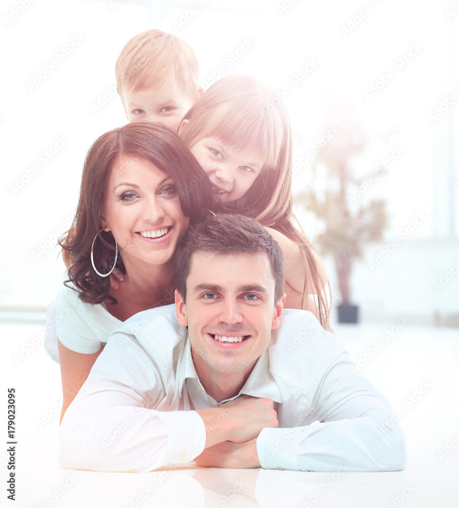 smiling happy family smiling happy family