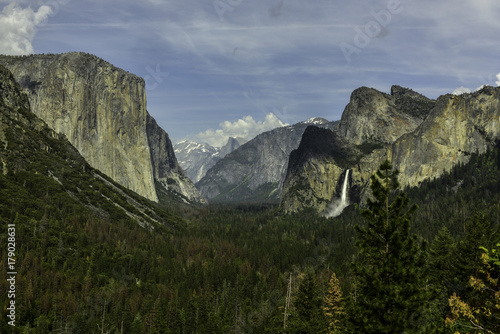 Yosemite National Park Tunnel View