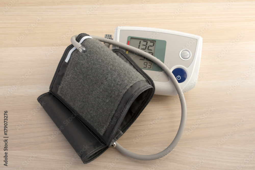 apparatus to measure pressure apparatus to measure pressure