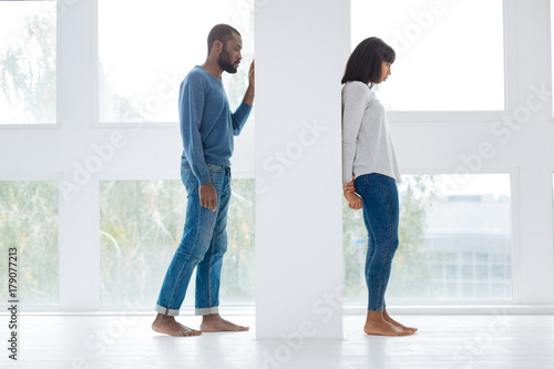 Canvas Print Young man desiring to return his beloved woman