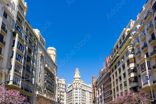 Downtown valencia, is Spain's third largest metropolitan area, with a population ranging from 1.7 to 2.5 million.