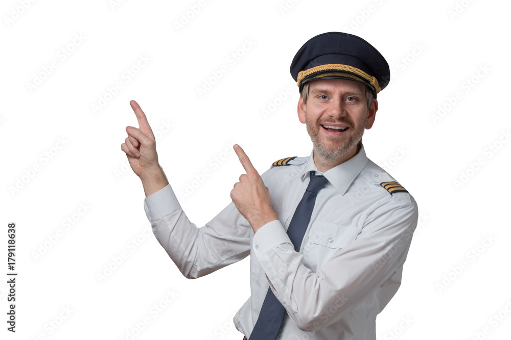Pilot in Uniform mit goldenen Streifen deutet in die Luft Pilot in Uniform mit goldenen Streifen deutet in die Luft