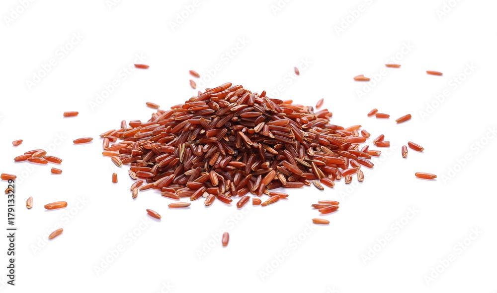 Fototapeta premium Red wild rice pile isolated on white background