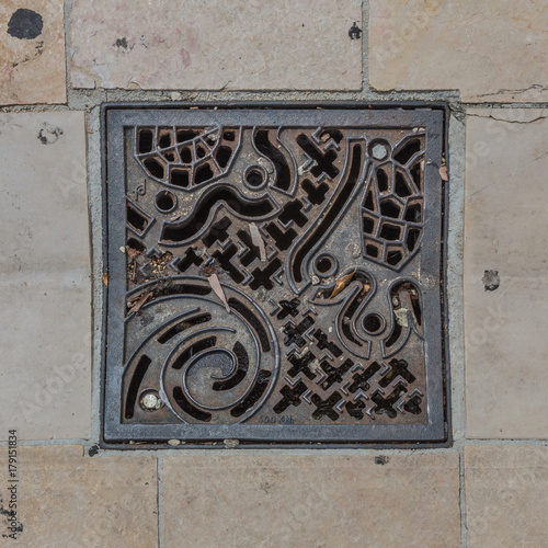 Straßendeckel